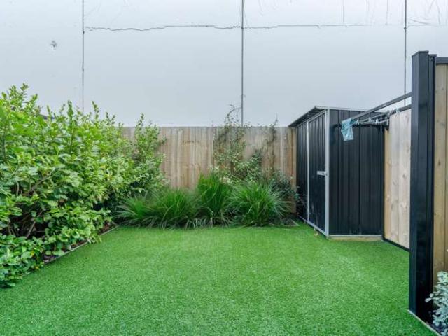Townhouse for sale in Heathcote, Canterbury