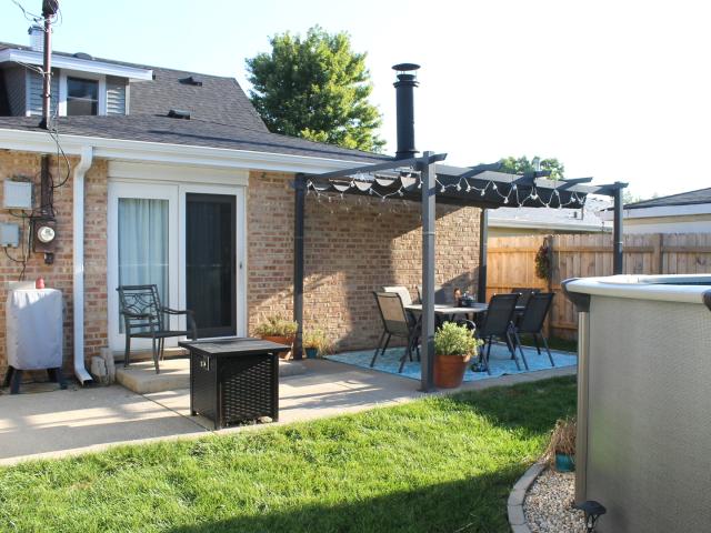 House for sale in Crestwood, Cook County