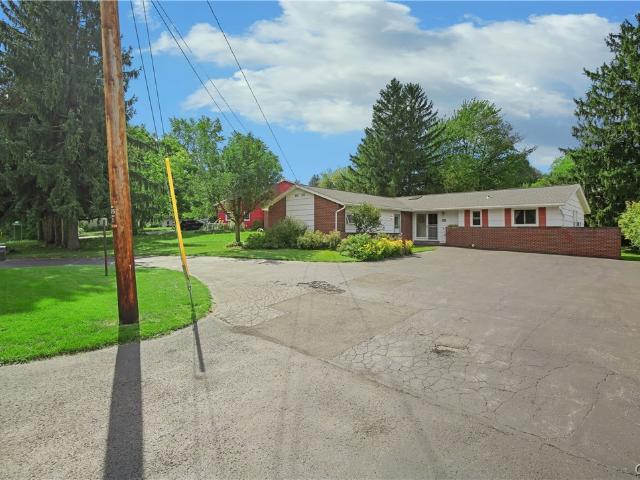 House for sale in Jamesville, New York