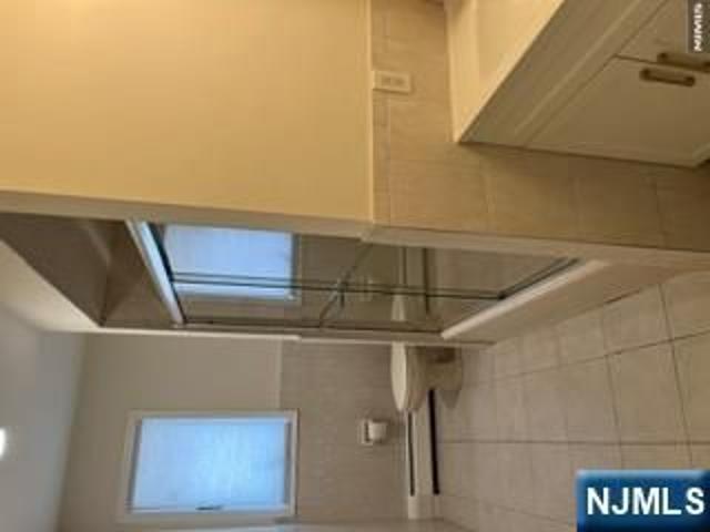 Duplex for rent in Palisades Park, New Jersey