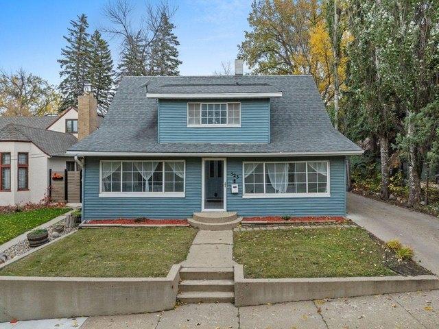 House for sale in Minot, Ward County