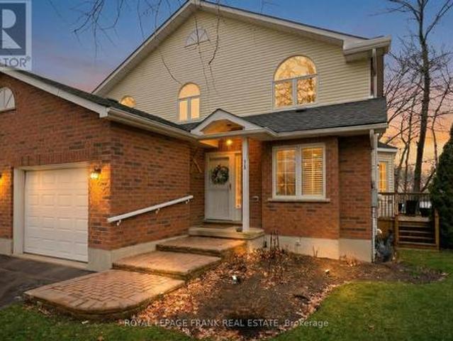 Townhouse for sale in Orillia, Ontario