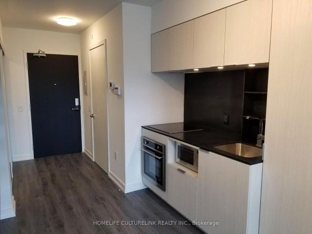 Condo for rent in Toronto, Golden Horseshoe