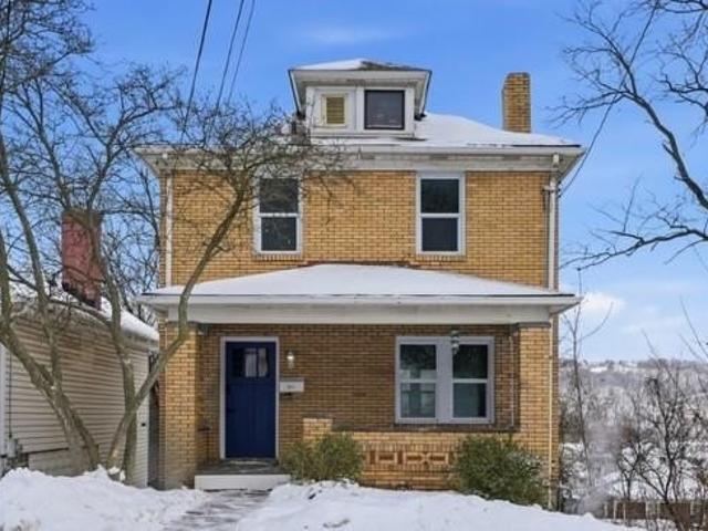 House for sale in Coraopolis, Pennsylvania