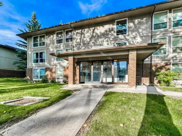 Apartment for sale in Northwest, Alberta