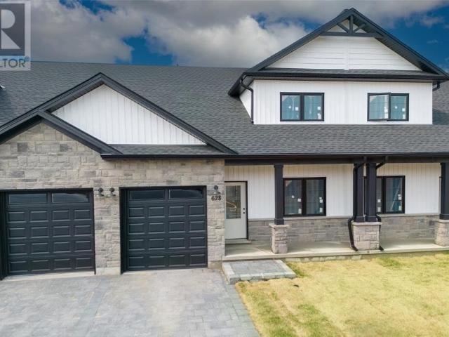 House for sale in Brights Grove, Ontario