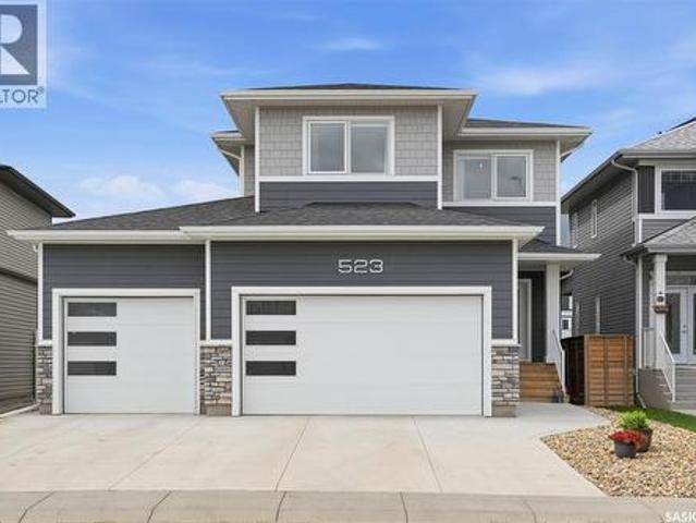 House for sale in Saskatoon, Saskatchewan