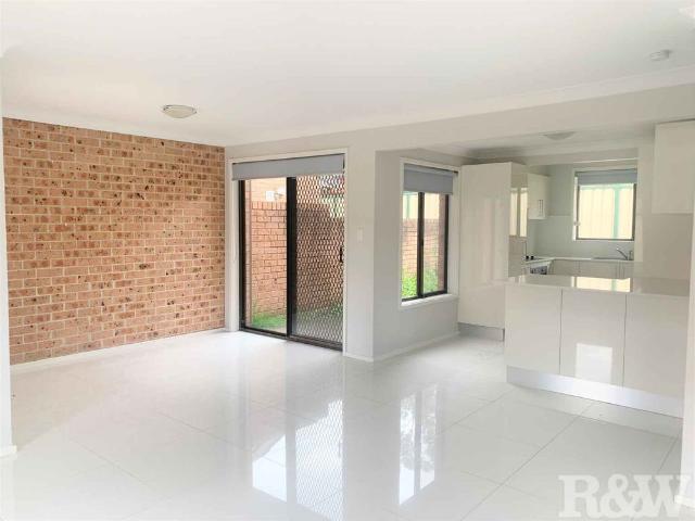 Townhouse for rent in Sydney, New South Wales