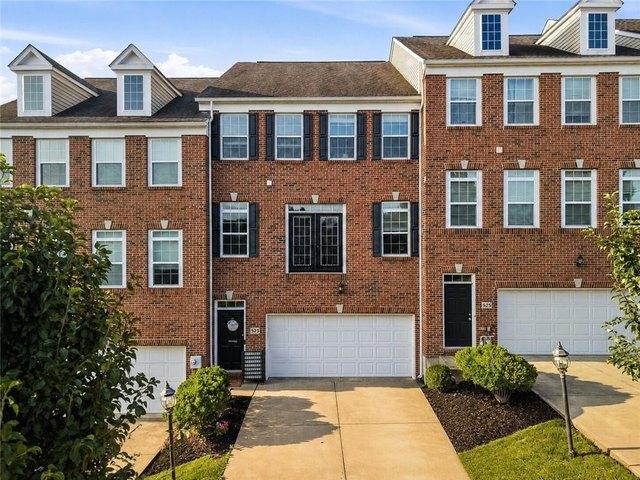 Townhouse for sale in Canonsburg, Pennsylvania