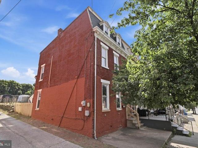 Townhouse for sale in Columbia, Lancaster County