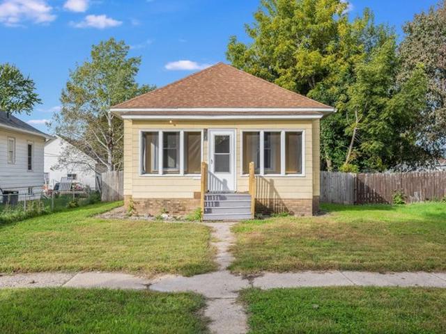 House for sale in Fairmont, Martin County