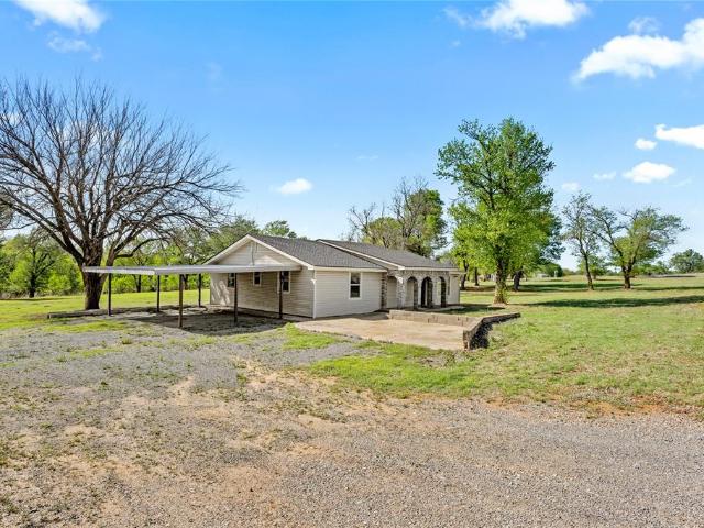 House for sale in Caddo, Oklahoma