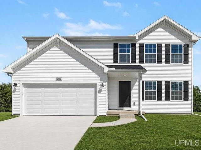House for sale in Escanaba, Delta County
