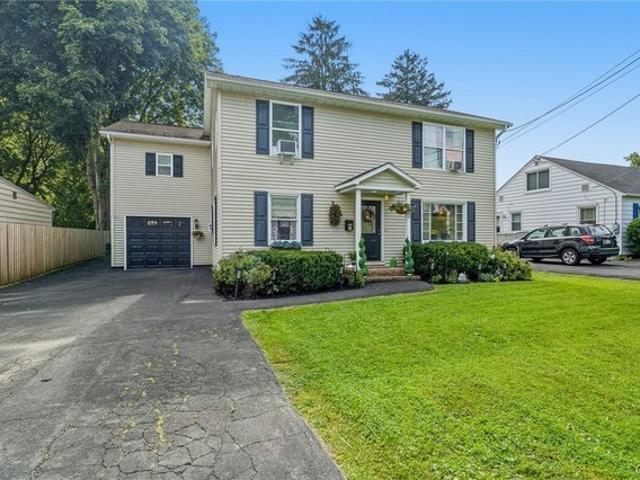 House for sale in Syracuse, New York