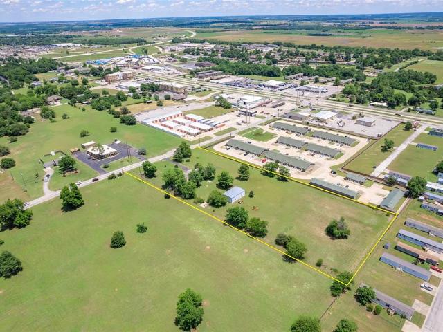 Commercial for sale in Chickasha, Oklahoma