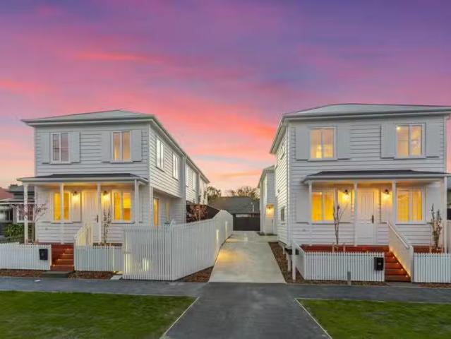 House for sale in Edgeware, Canterbury