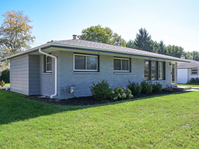 House for sale in West Edgerton, Hales Corners
