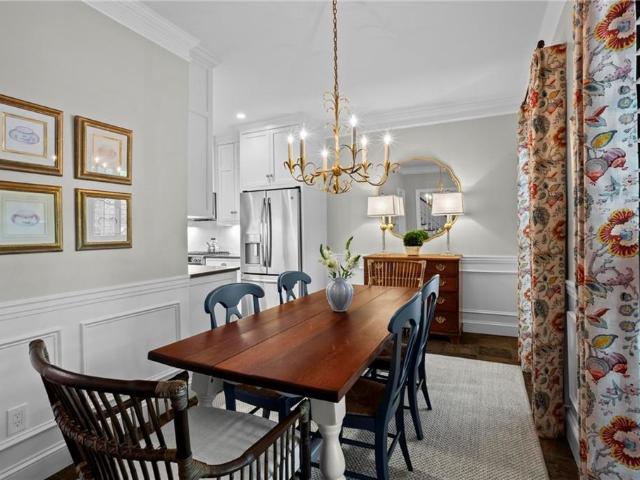 Townhouse for sale in Sandy Springs, Georgia