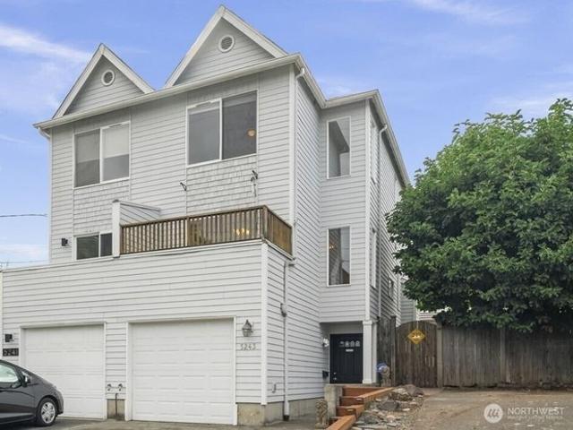Townhouse for sale in Seattle, Washington
