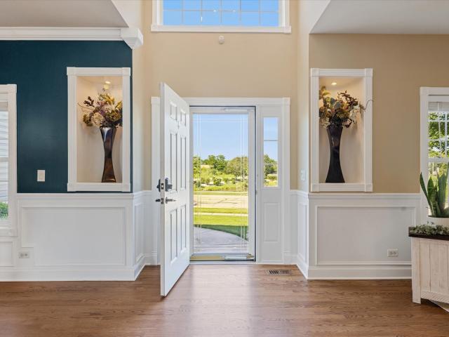 House for sale in Mchenry, Illinois
