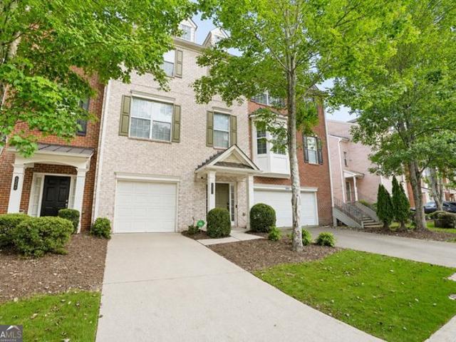 Townhouse for sale in Alpharetta, Georgia