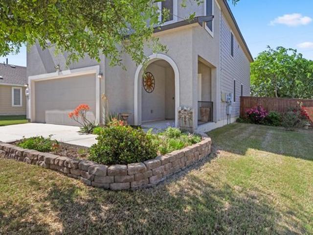 House for sale in Marion, Texas