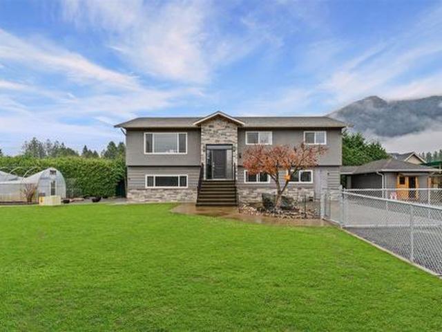 House for sale in Popkum, British Columbia