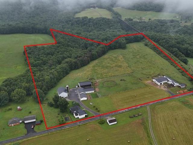 Farm for sale in Punxsutawney, Pennsylvania