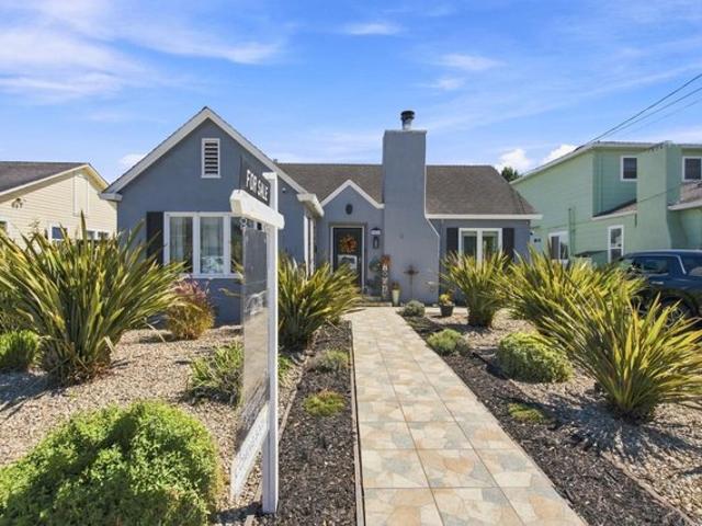 House for sale in Freedom, California