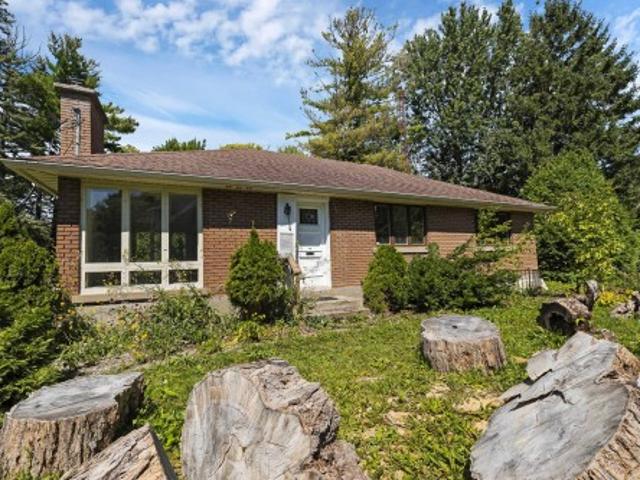 House for sale in Beaconsfield, Quebec