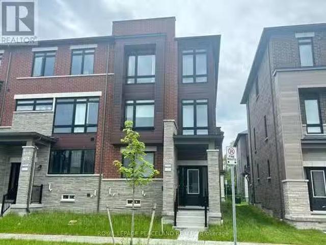 Condo for rent in Ajax