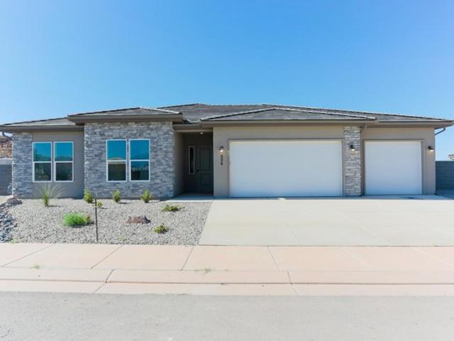 House for sale in Washington, Utah