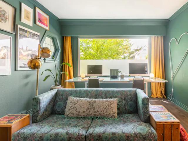 Apartment for rent in Mount Pleasant, Vancouver