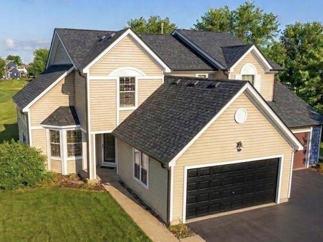 Townhouse for sale in Oswego, Illinois
