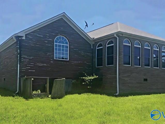 House for sale in Arab, Alabama