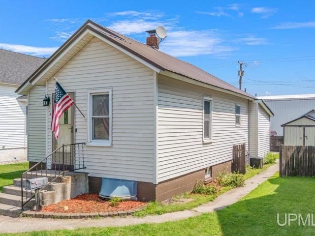 House for sale in Escanaba, Michigan