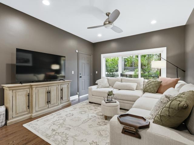 Condo for sale in Chicago Park, Illinois