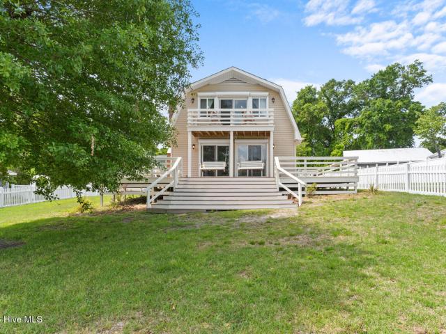 House for sale in Hubert, North Carolina
