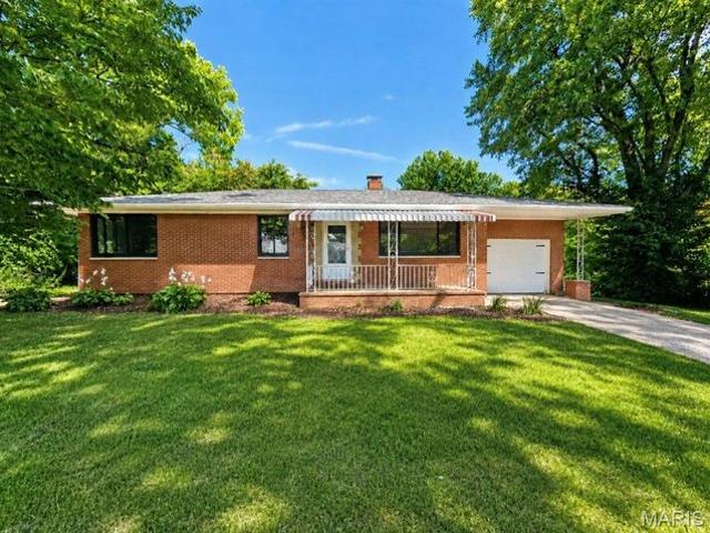 House for sale in Godfrey, Illinois