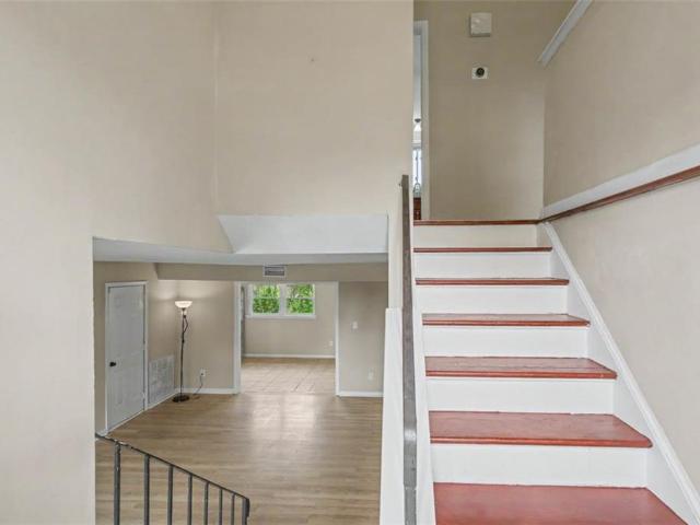 House for sale in Windsor Woods, Virginia Beach