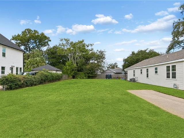 Land for sale in Harahan, Jefferson Parish