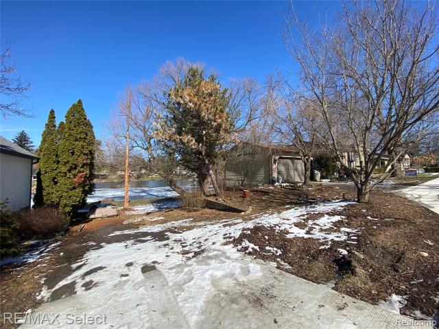 House for sale in New Hudson, Michigan