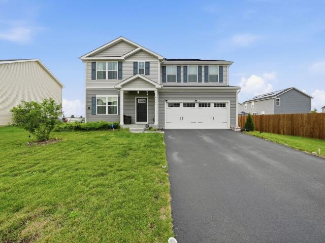 House for sale in Hampshire, Illinois