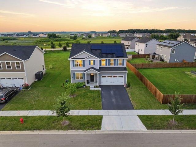 House for sale in Hampshire, Illinois