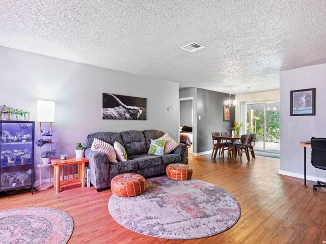 House for sale in Kirby, Texas