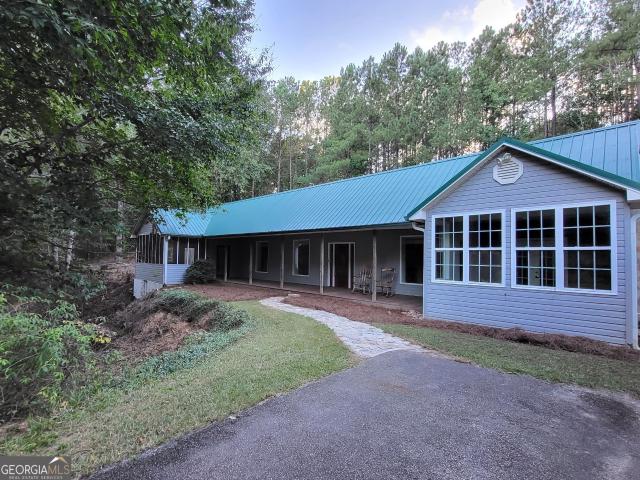 House for sale in Chestatee Farms, Douglasville