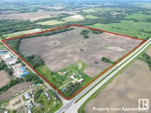 House for sale in Stony Plain, Alberta