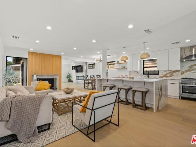 House for sale in Sherman Oaks Neighborhood Council District, Los Angeles