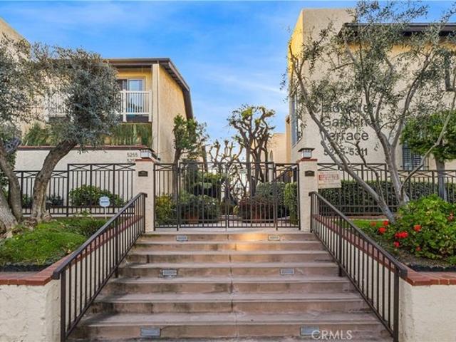 Townhouse for sale in Sherman Oaks Neighborhood Council District, Canoga Park