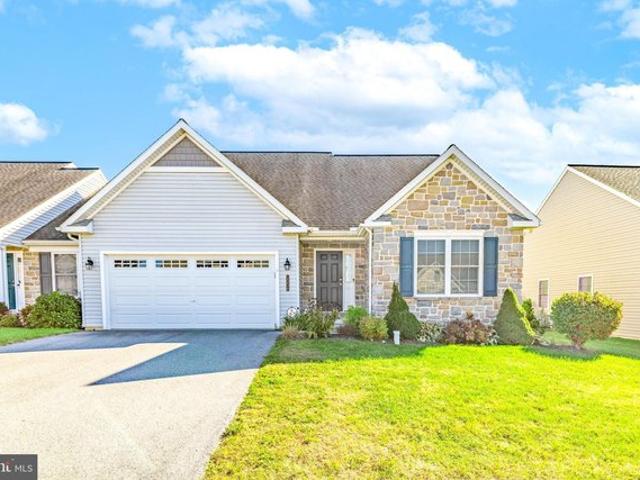 Townhouse for sale in Mount Joy, Pennsylvania
